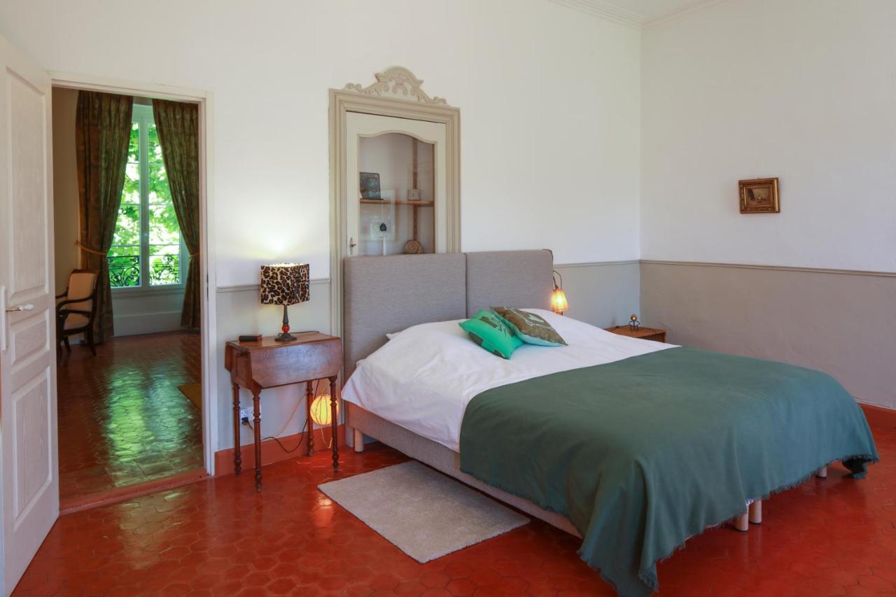 Le 37 Malaucene Bed & Breakfast 部屋 写真